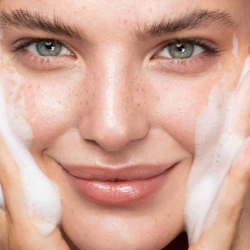 Bahar Babacan Niacinamide Ve Salatalık Özlü Arındırıcı Yüz Temizleme Ve Yüz Yıkama Jeli 250 ml - 2