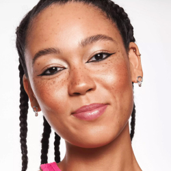 Essence Blush Crush 5 gr - 10 Caramel Latte - 4