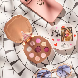 Essence Emily In Paris Eye Palette - 01 Meet Me At The Eiffel Tower 5,6 gr - 7