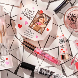 Essence Emily In Paris False Lash Mascara - 01 Get It Girl 10 ml - 4