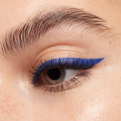 Essence Kajal Pencil Eyeliner 1 g - 30 Classic Blue - 3