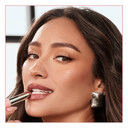 Maybelline New York Lifter Glaze Nemlendirici Renkli Dudak Balmı - 08 Acai Glaze - 6