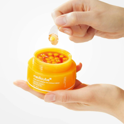 Medicube Kojic Acid Turmeric Vita Capsule Cream 53 g - 4