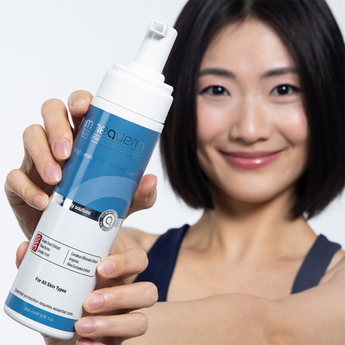 Mineaderm Brightening Cleansing Foam 200 ml - 2