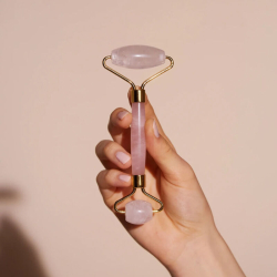 Pelcare Rose Quartz Face Roller - 2