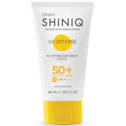 Shiniq UV Defense Matlaştırıcı Renkli Güneş Koruyucu SPF50 + 40 ml - 1