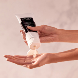 Sisley Revitalizing Nourishing Shampoo With Moringa Oil Şampuan 200 ml - 2